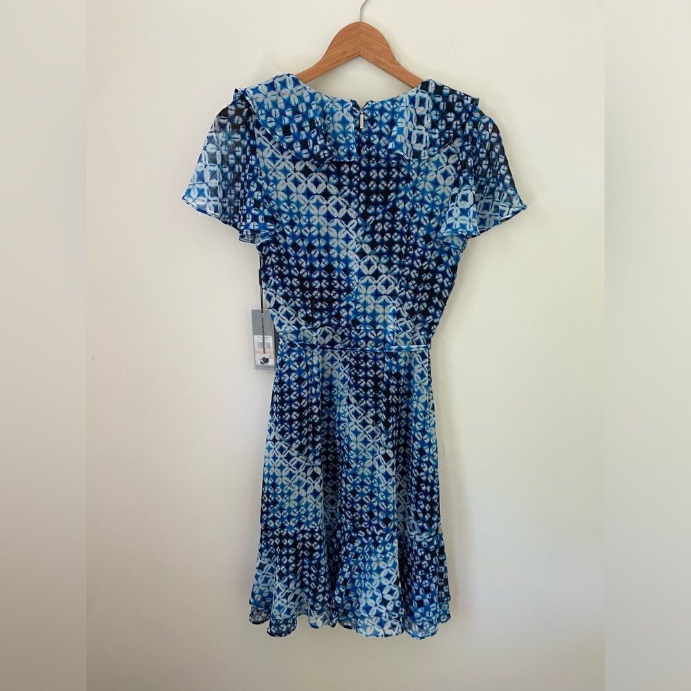 KARL LAGERFELD PARIS  Blue Printed Flutter Sleeve Dress - Picture 15 of 16